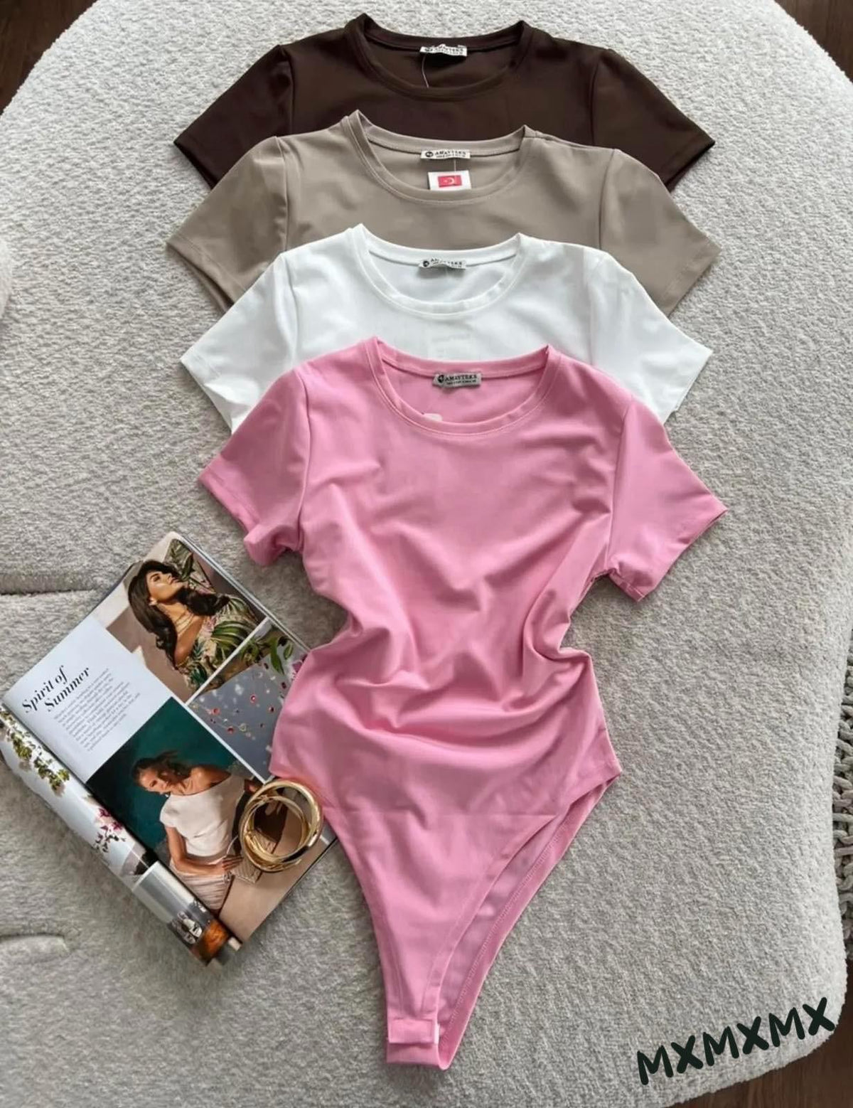 Ženski bodi kratkih rukava od likre – savršen za svaki outfit