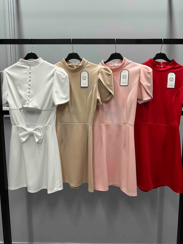 Ženska bela mini haljina modernog kroja – sofisticiran i ženstven stil