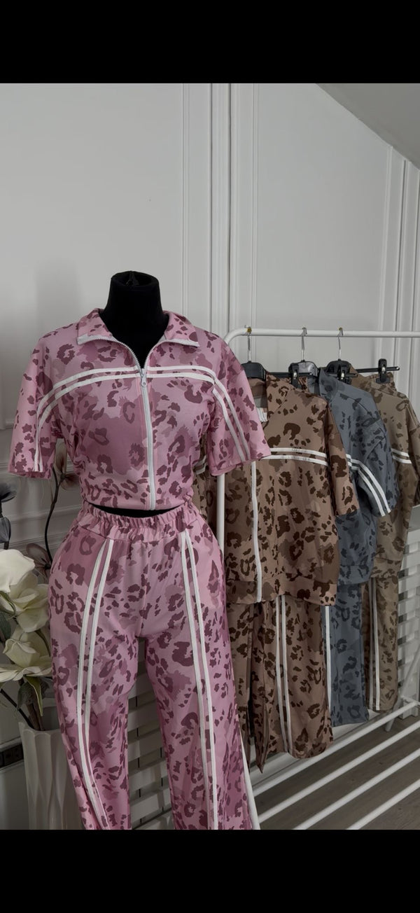 💗 Roze leopard komplet – trend i ženstven model