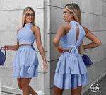 Plavi ženski komplet sa crop topom i mini suknjom elegantan letnji outfit