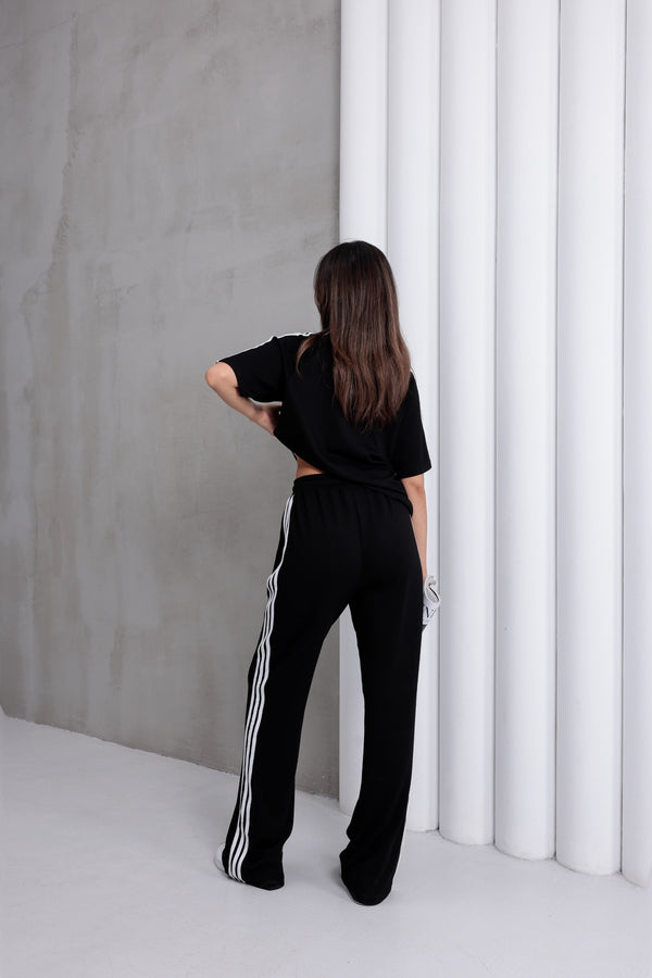 Ženski casual komplet sa širokim pantalonama – moderan i udoban set za svaki dan